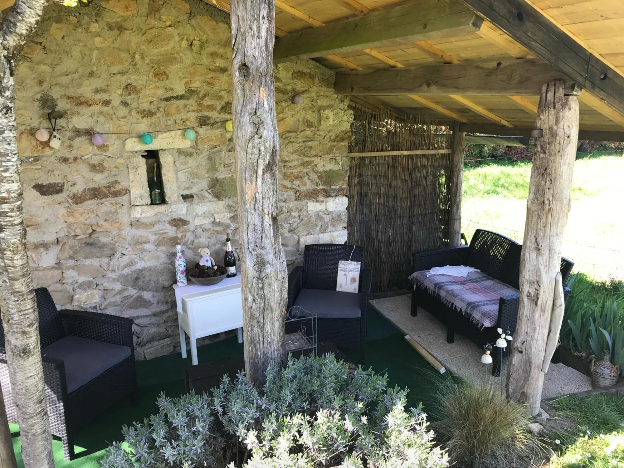 Bed and Breakfast Le Petit Grange Le Lindois Exterior foto